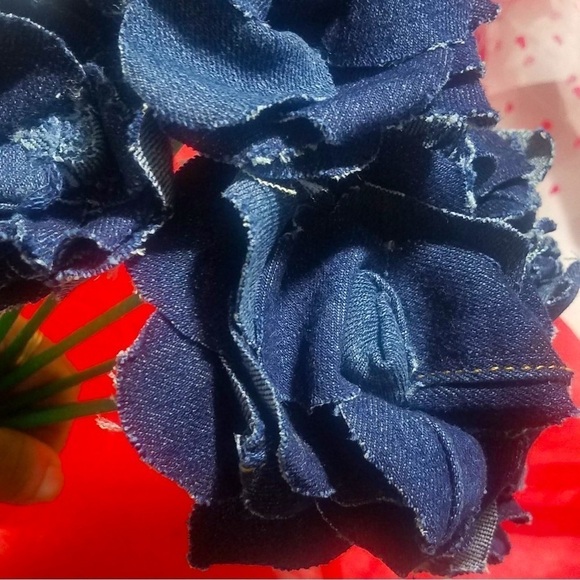 Tasty Raw Edge Denim The Forever Rose Trio - Picture 2 of 3
